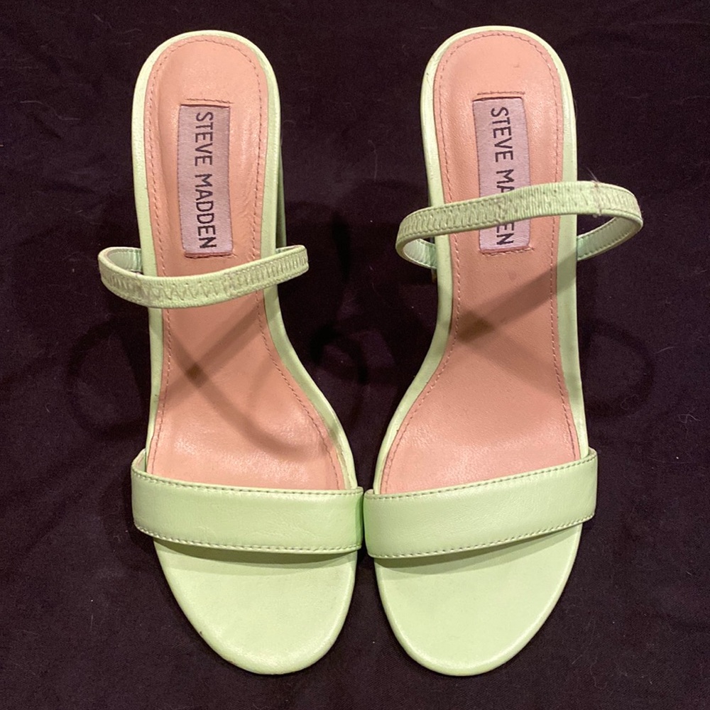 Steve Madden open toe block heel sandal